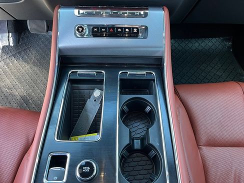 Used 2025 Lincoln Aviator Reserve w/ Equipment Group 201A AWD/4WD image 26