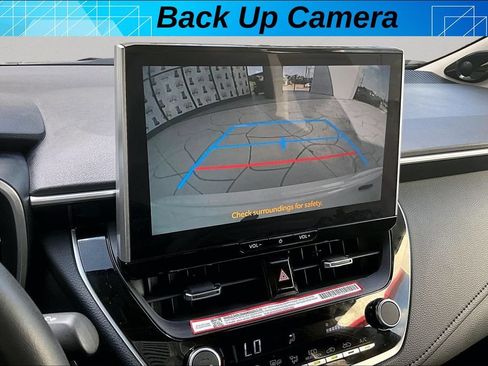 Used 2025 Toyota Corolla XLE FWD image 16