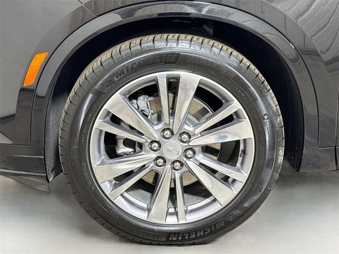 Certified 2025 Cadillac XT6 Premium Luxury image 31