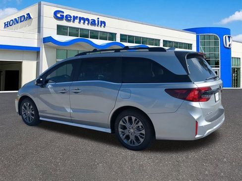 New 2026 Honda Odyssey Touring image 5