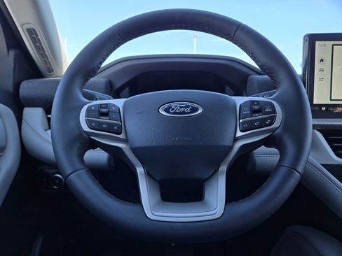 New 2026 Ford Explorer Active image 14