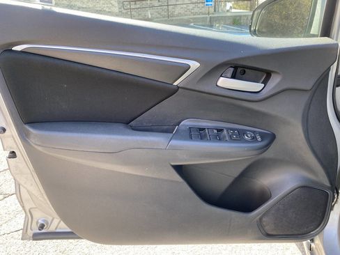 Used 2017 Honda Fit LX image 10