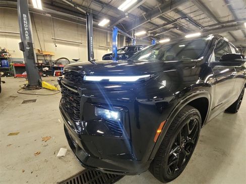 Certified 2024 Chevrolet Traverse RS w/ LPO, Floor Liner Package image 29