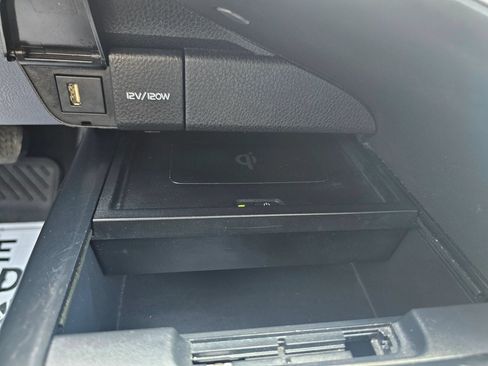 Used 2020 Toyota Camry XSE FWD image 23