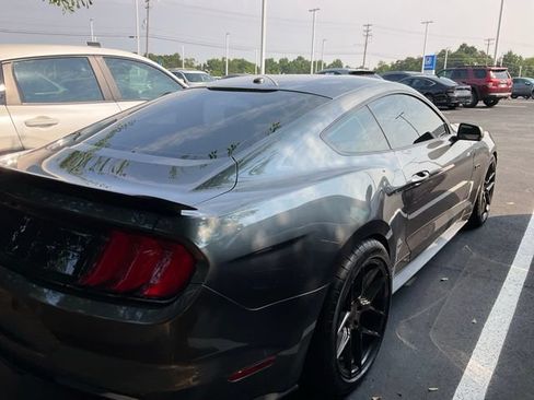 Used 2018 Ford Mustang GT Premium w/ GT Performance Package RWD image 5