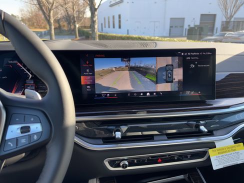 Used 2026 BMW X5 sDrive40i w/ Premium Package image 25