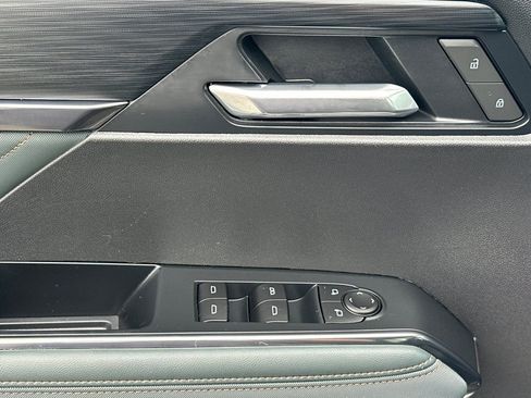 Used 2025 GMC Acadia AT4 w/ LPO, Floor Liner Package AWD/4WD image 11