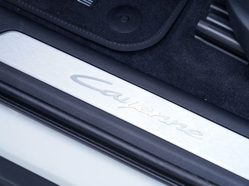 New 2026 Porsche Cayenne E-Hybrid Coupe image 15