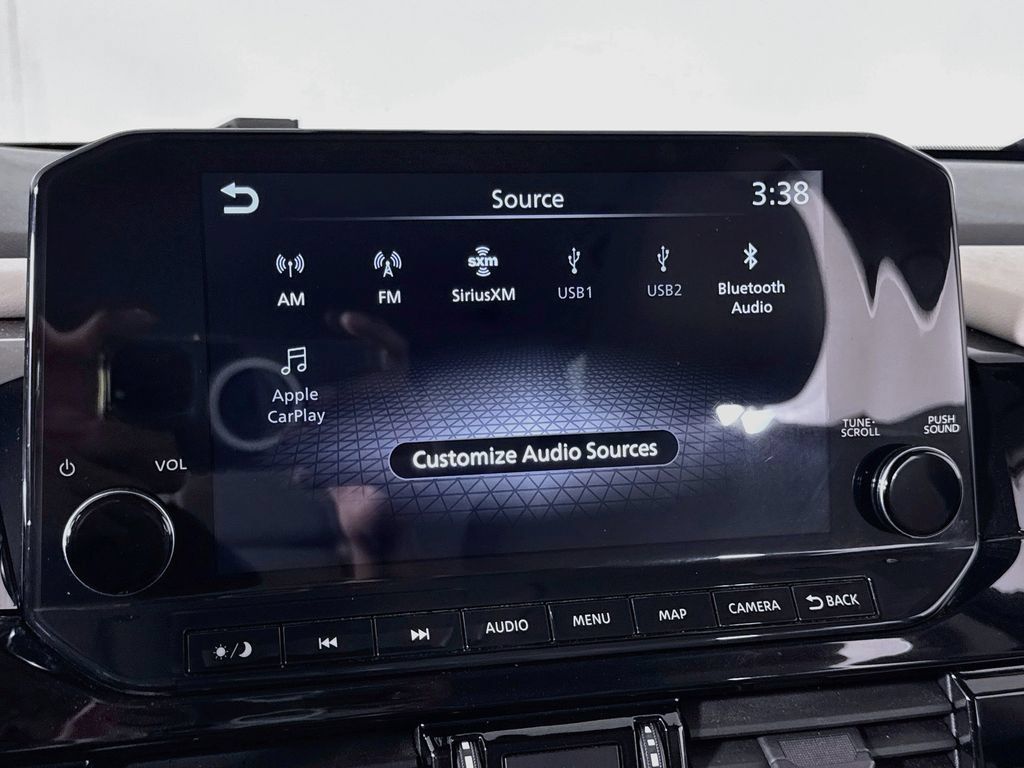 Used 2023 Nissan Pathfinder SL w/ Black Appearance Package AWD/4WD image 33