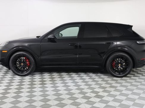 Certified 2025 Porsche Cayenne GTS AWD/4WD image 2