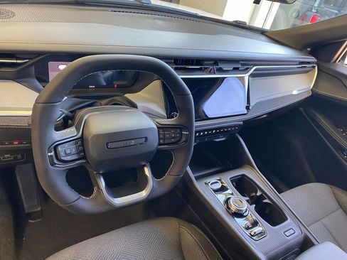 New 2026 Jeep Cherokee Laredo AWD/4WD image 13
