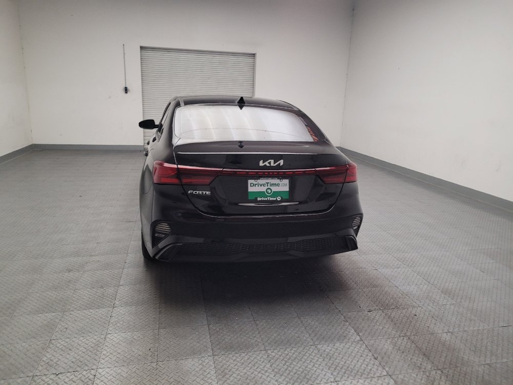Used 2023 Kia Forte LXS w/ LXS Technology Package FWD image 6