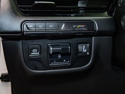 Used 2023 Cadillac Escalade V image 16