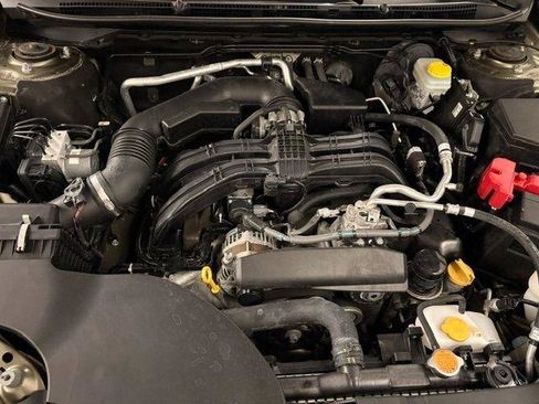 Used 2025 Subaru Outback Premium AWD/4WD image 18