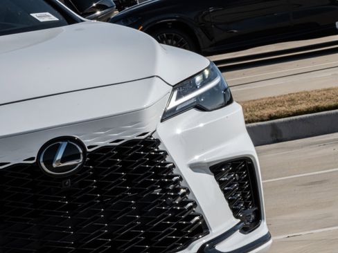Used 2024 Lexus RX 500h F Sport image 7