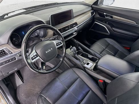 Used 2022 Kia Telluride EX w/ EX Premium Package image 11