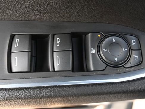 Used 2023 Chevrolet Silverado 1500 RST w/ Z71 Off-Road Package image 11