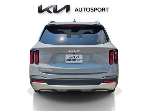 Certified 2026 Kia Sorento S w/ S Panoramic Sunroof Package FWD image 11