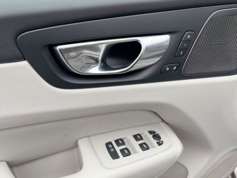 New 2026 Volvo XC60 T8 Ultra w/ Protection Package Premier image 12