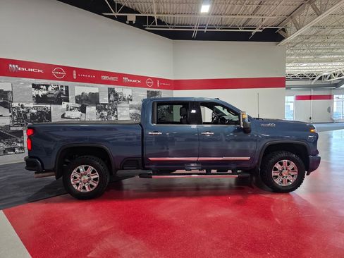 Certified 2024 Chevrolet Silverado 3500 High Country w/ High Country Premium Package AWD/4WD image 2