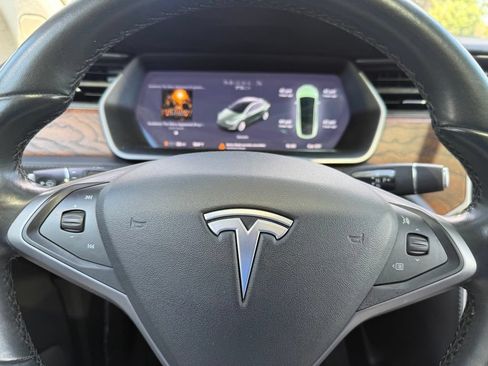 Used 2018 Tesla Model X 75D AWD/4WD image 24