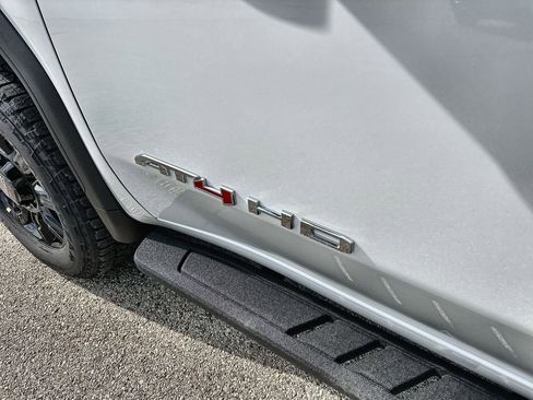 New 2026 GMC Sierra 2500 AT4 w/ AT4 Premium Plus Package image 14