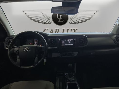 Used 2019 Toyota Tacoma SR w/ SR Convenience Package RWD image 17