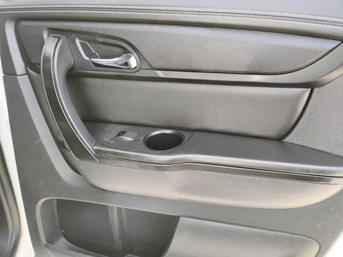 Used 2014 Chevrolet Traverse LT FWD image 20