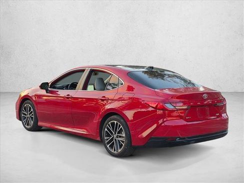 Used 2025 Toyota Camry XLE FWD image 6