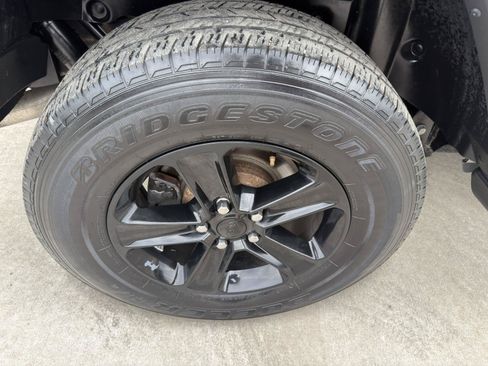 Used 2020 Jeep Wrangler Unlimited Sahara AWD/4WD image 16
