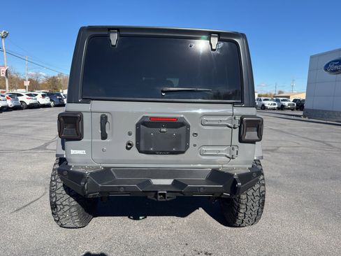 Used 2018 Jeep Wrangler Unlimited Rubicon image 5