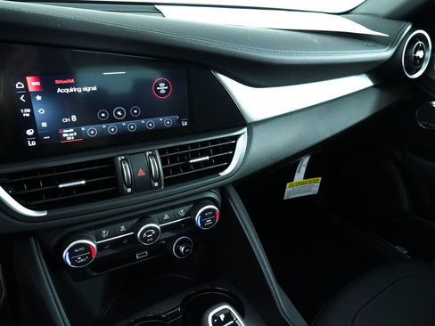 New 2024 Alfa Romeo Giulia Veloce image 41