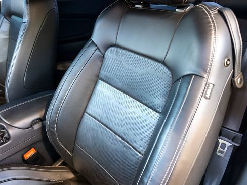 Used 2020 Ford Mustang GT Premium w/ GT Performance Package RWD image 44