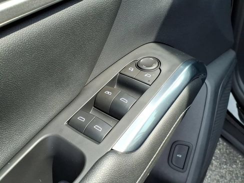 Used 2024 Chevrolet Traverse LT w/ Trailering Package AWD/4WD image 14