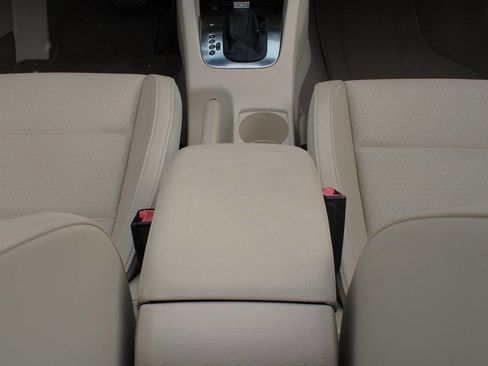 Used 2009 Volkswagen Eos Komfort image 35