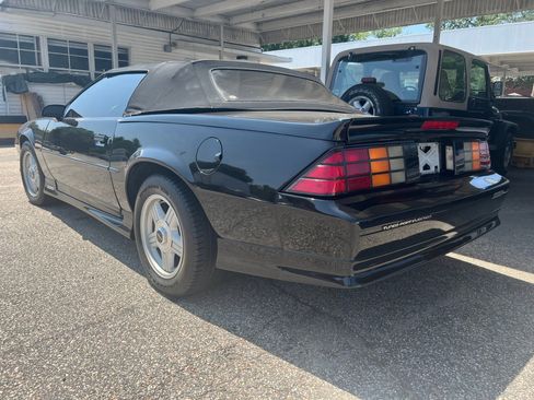 Used 1991 Chevrolet Camaro Z28 image 3