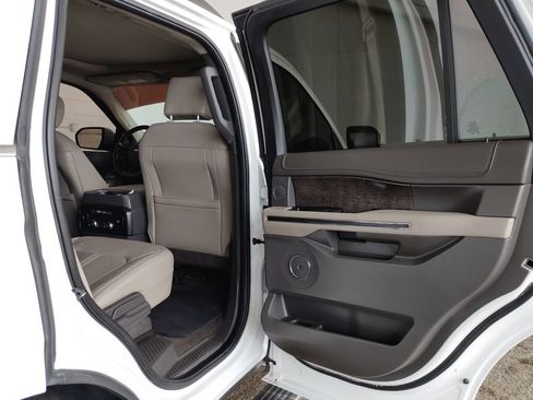 Used 2019 Ford Expedition Limited AWD/4WD image 16
