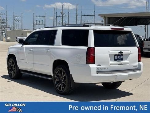 Used 2020 Chevrolet Suburban Premier w/ Max Trailering Package AWD/4WD image 8