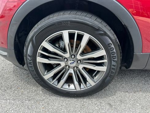 Used 2018 Ford Explorer Platinum AWD/4WD image 5