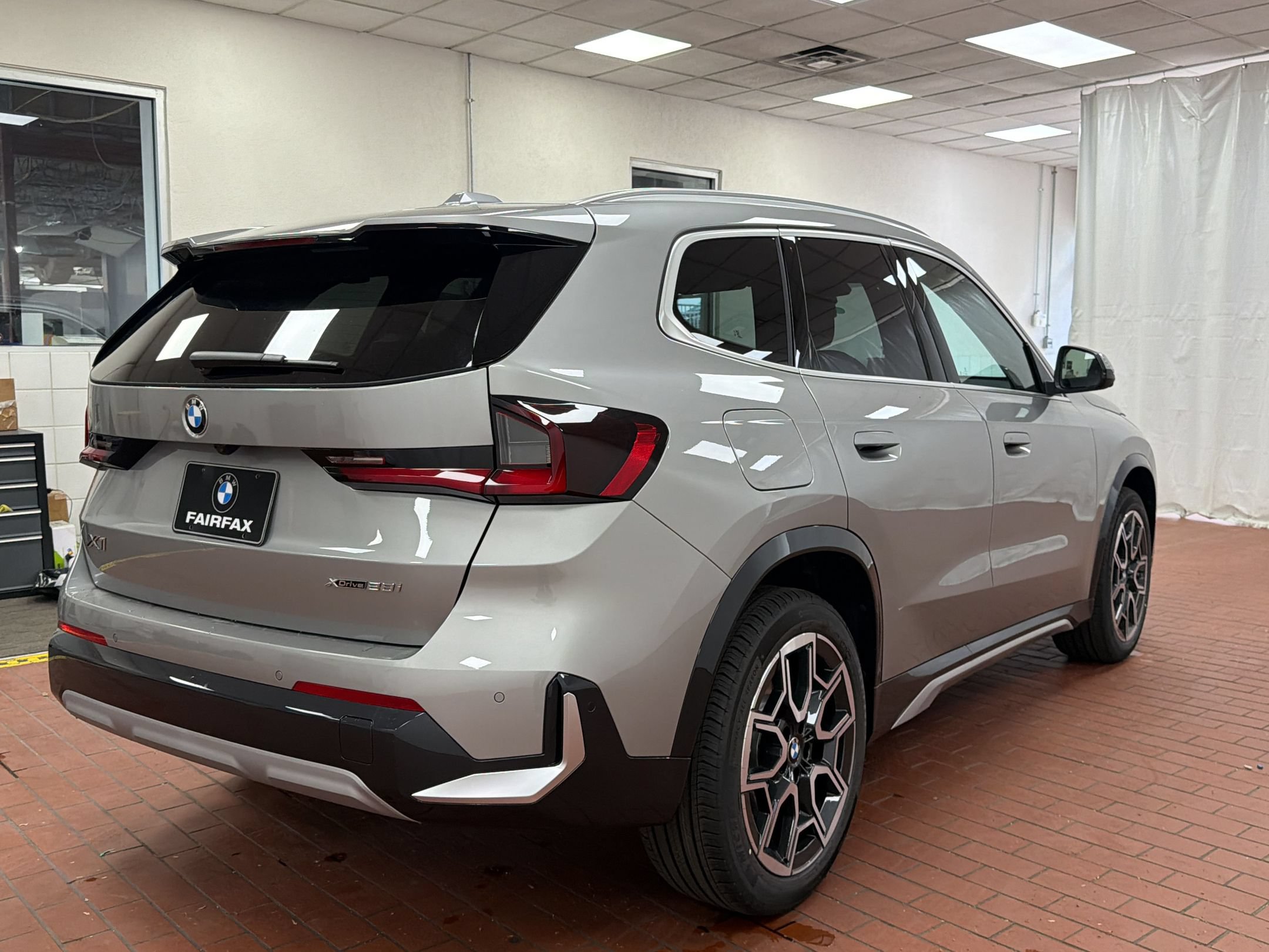 Used 2026 BMW X1 xDrive28i w/ Technology Package AWD/4WD image 9