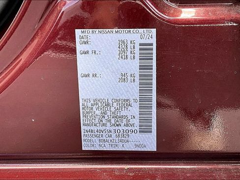 Used 2025 Nissan Altima 2.5 SV FWD image 18