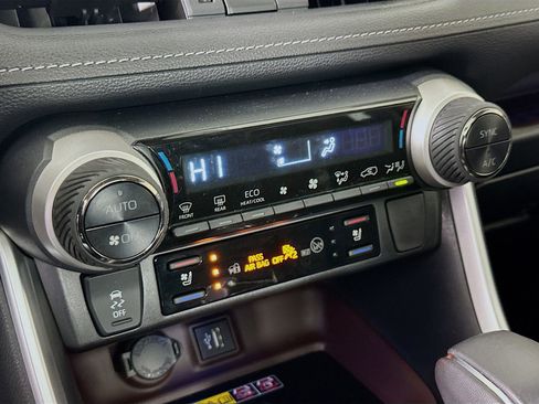 Used 2024 Toyota RAV4 Limited w/ Advanced Technology Package image 16