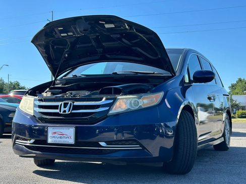 Used 2015 Honda Odyssey LX image 12