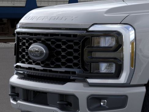 New 2026 Ford F250 4x4 Crew Cab Super Duty image 4