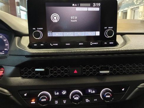 Used 2024 Honda Accord EX image 23