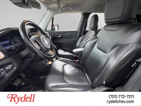 Used 2016 Jeep Renegade Limited image 10