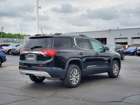 Used 2019 GMC Acadia SLE AWD/4WD image 4