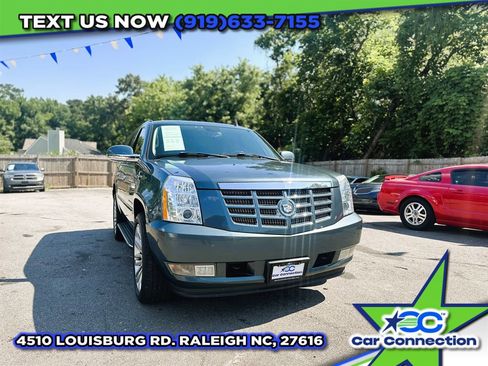 Used 2008 Cadillac Escalade AWD image 3