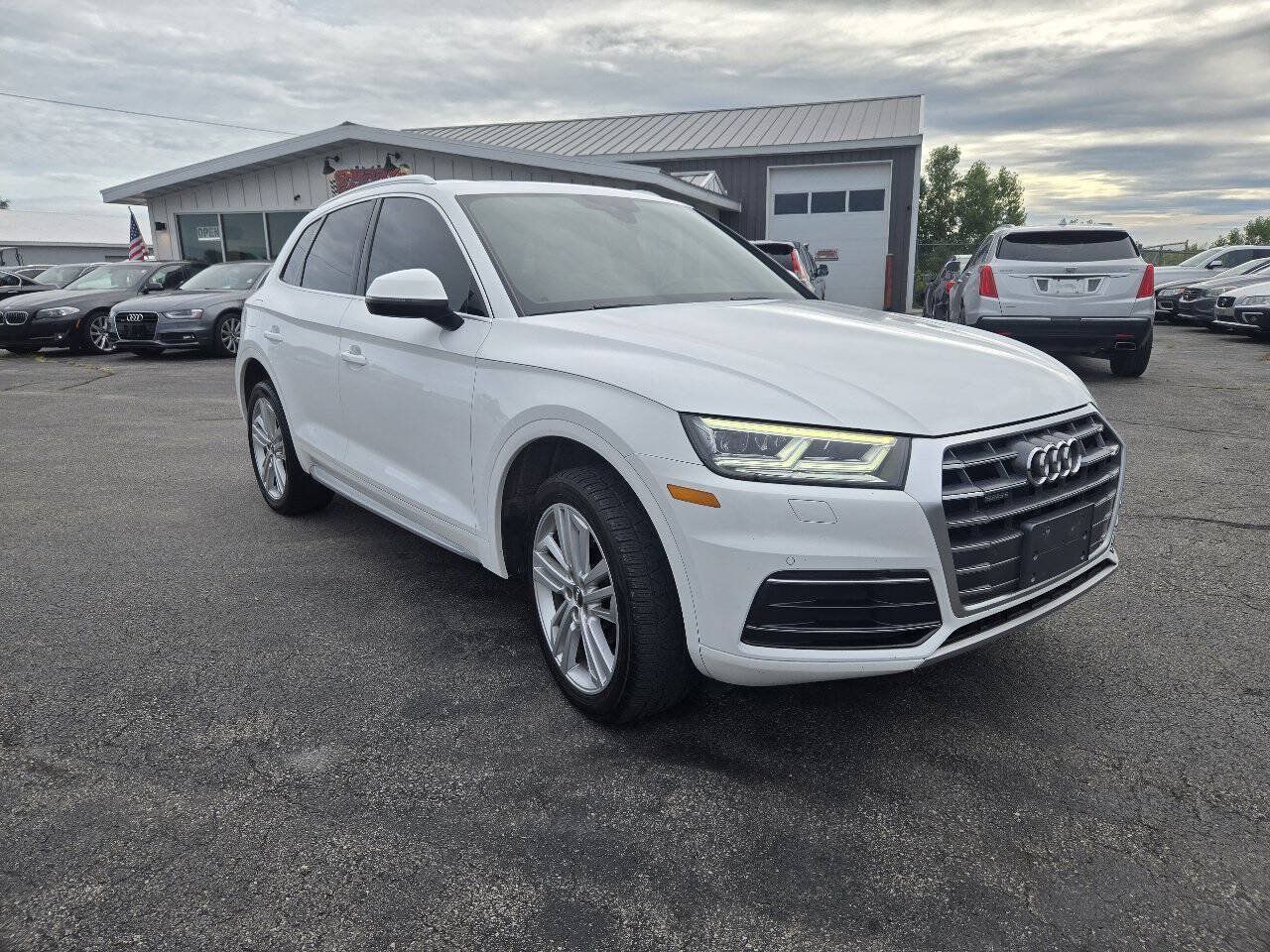Used 2018 Audi Q5 2.0T Premium Plus w/ Premium Plus Package AWD/4WD image 10
