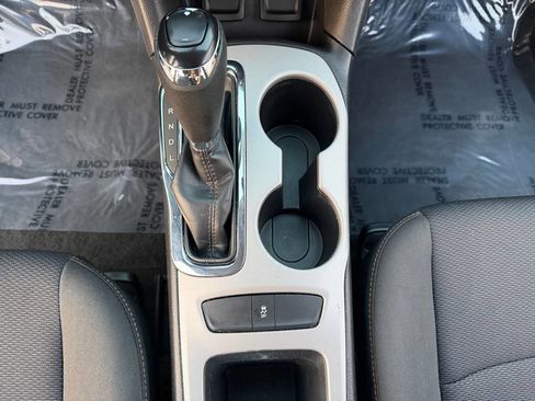 Used 2017 Chevrolet Cruze LS image 21